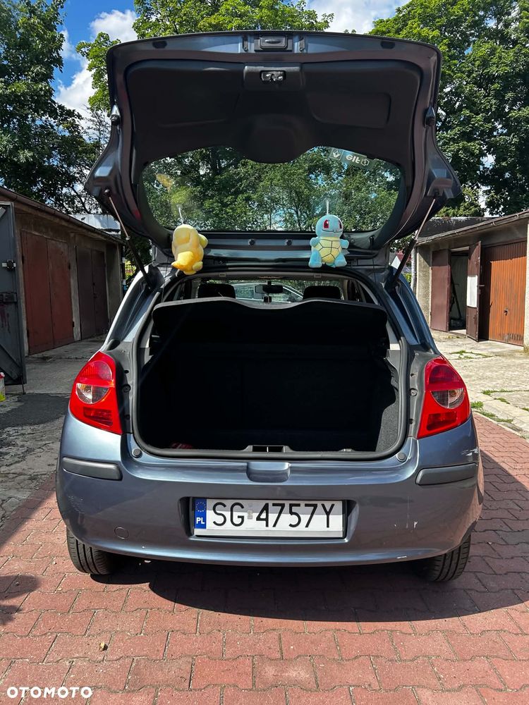 Renault Clio - 9