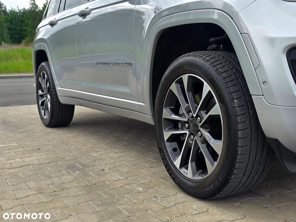 Jeep Grand Cherokee 5.7 V8 HEMI 4WD Automatik Overland - 8