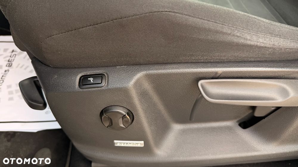 Volkswagen Touran 1.4 TSI BMT Highline DSG - 26