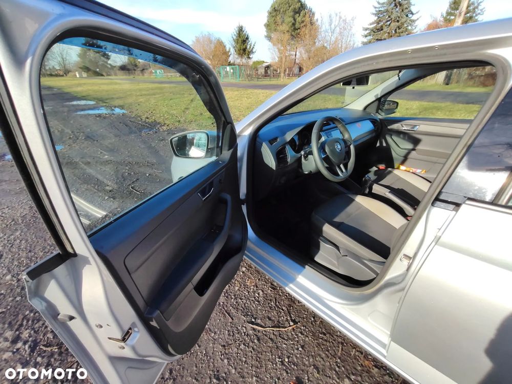 Skoda Fabia 1.0 Ambition - 11