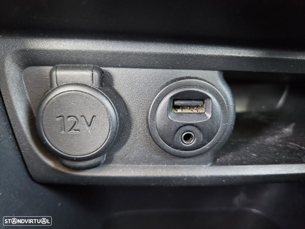 Peugeot 208 1.4 HDi Active - 41