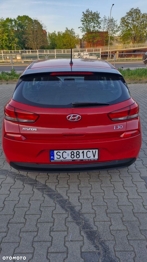 Hyundai i30 1.4 Classic + - 27