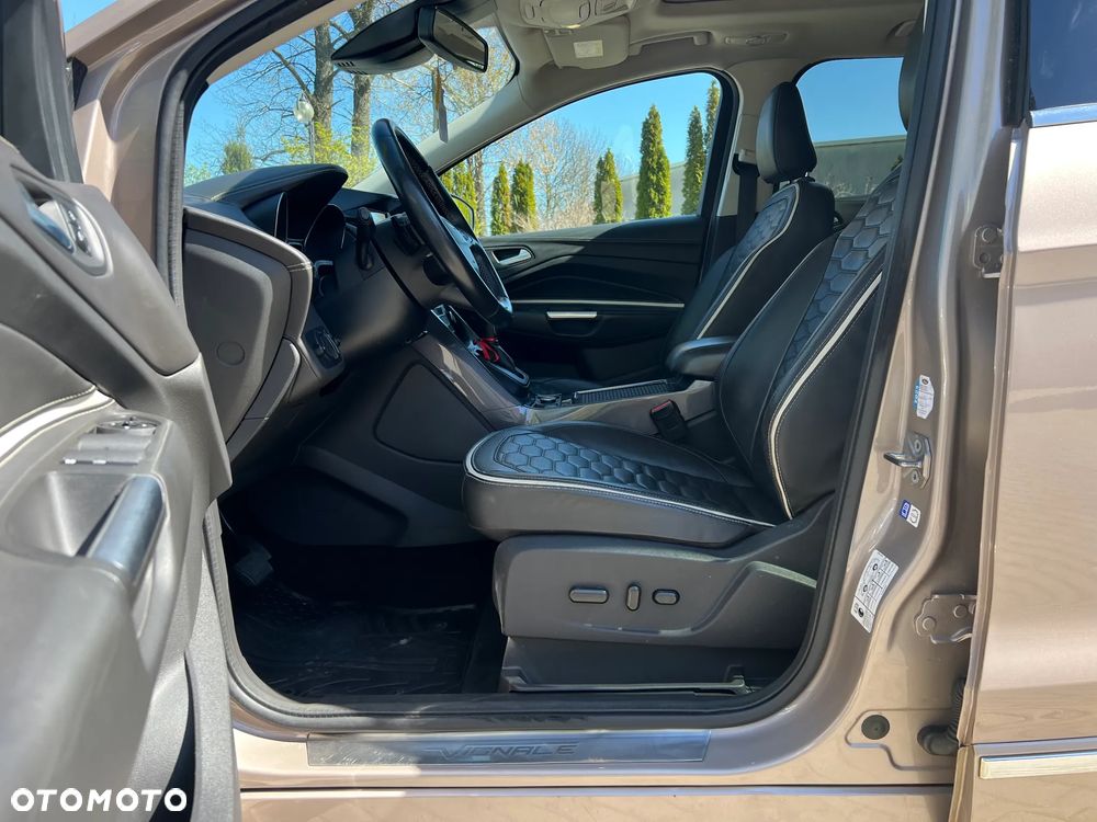 Ford Kuga 2.0 TDCi 4x4 Vignale - 22