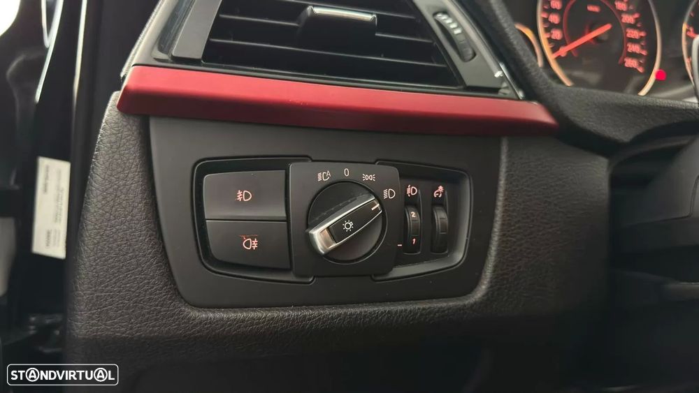 BMW 318 d Auto Line Sport - 20