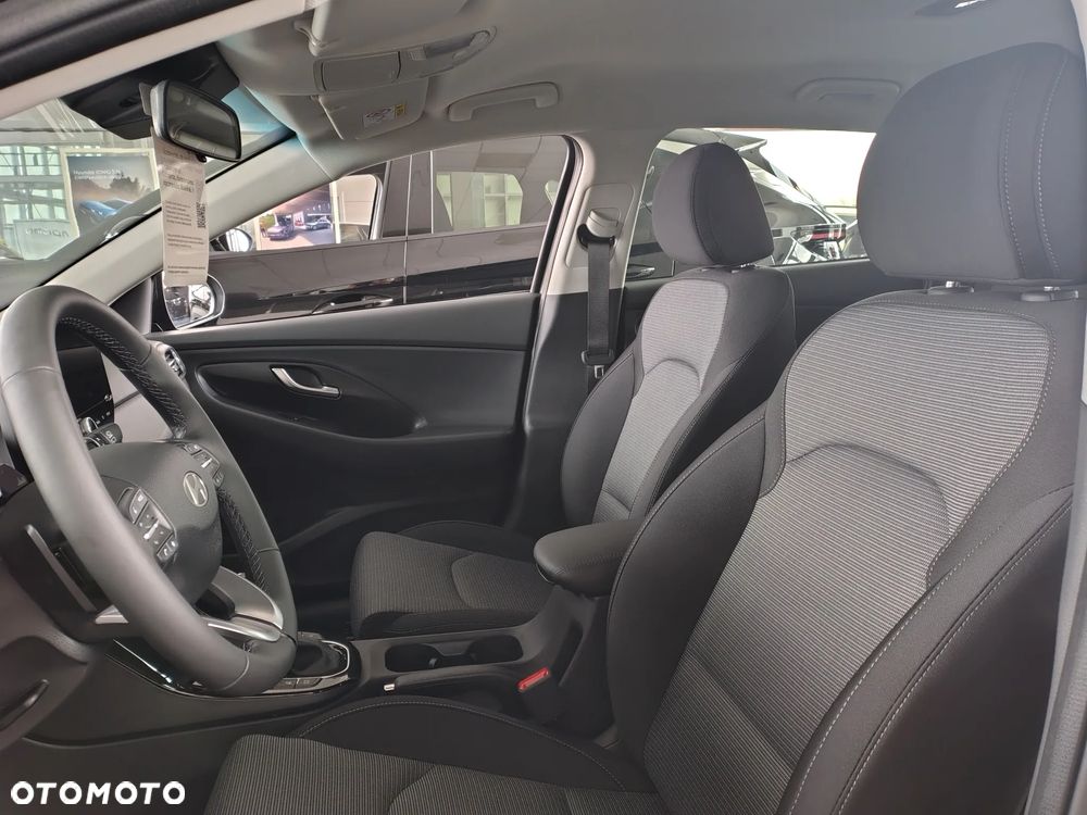 Hyundai i30 1.5 T-GDI 48V Modern DCT - 14