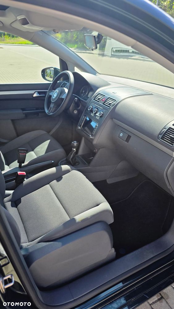 Volkswagen Touran 1.2 TSI STYLE - 20