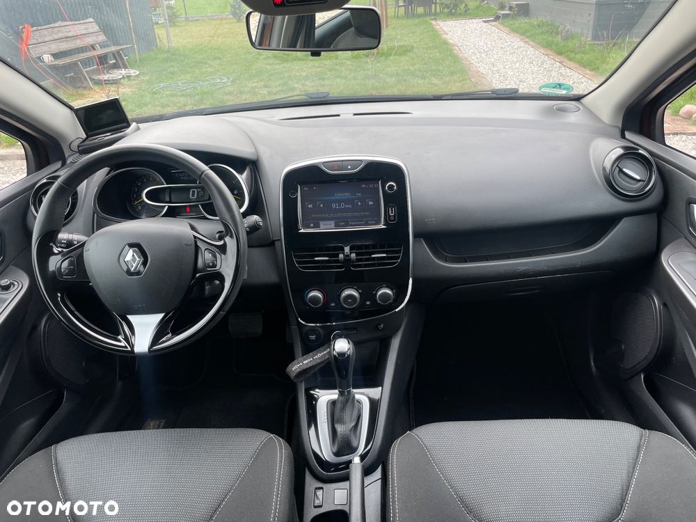 Renault Clio 1.2 TCe Expression EDC - 11