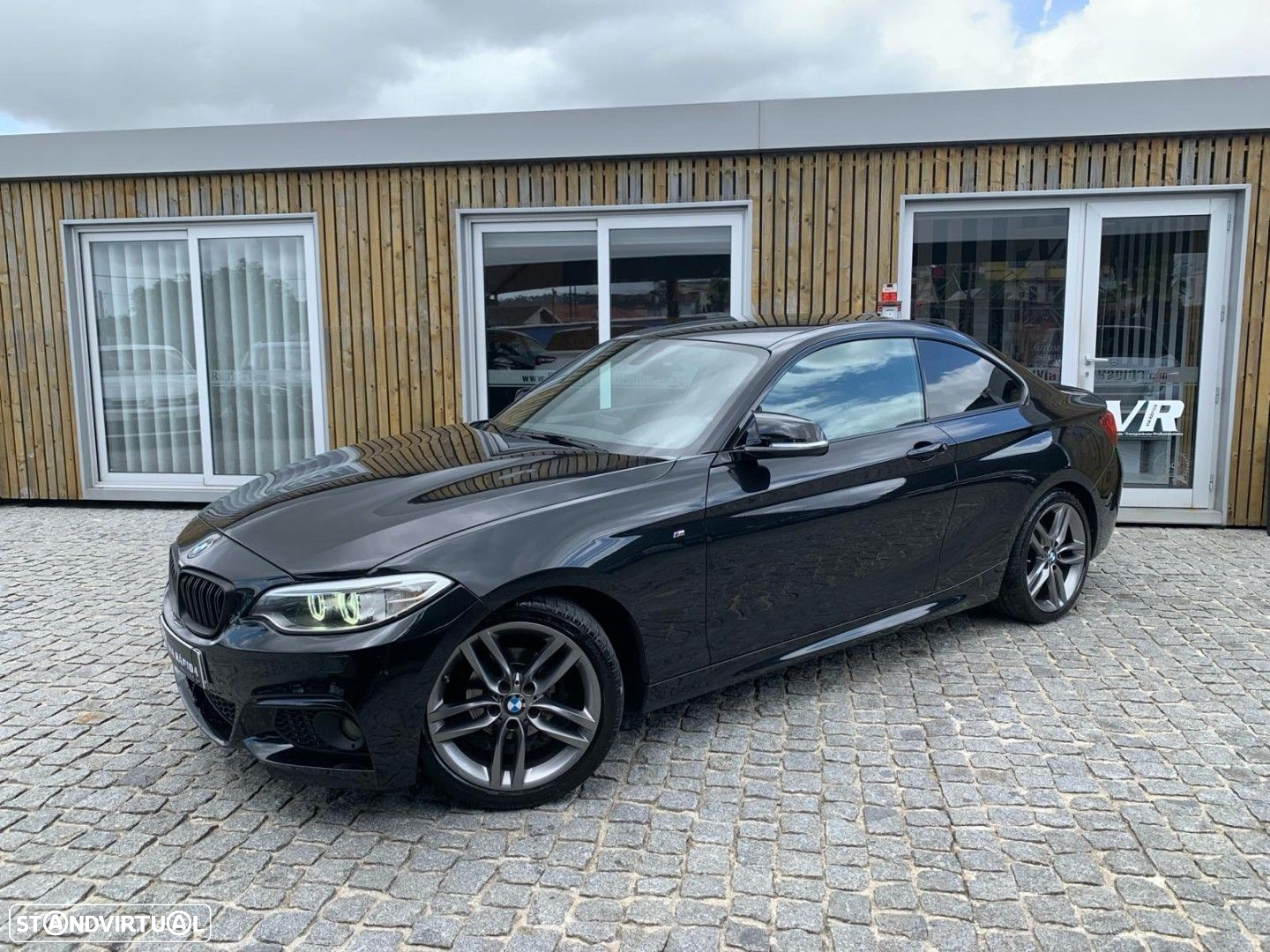 BMW 218 - 22