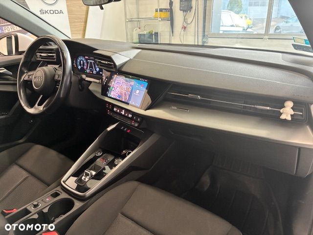 Audi A3 Limousine 35 TFSI mHEV S tronic - 17