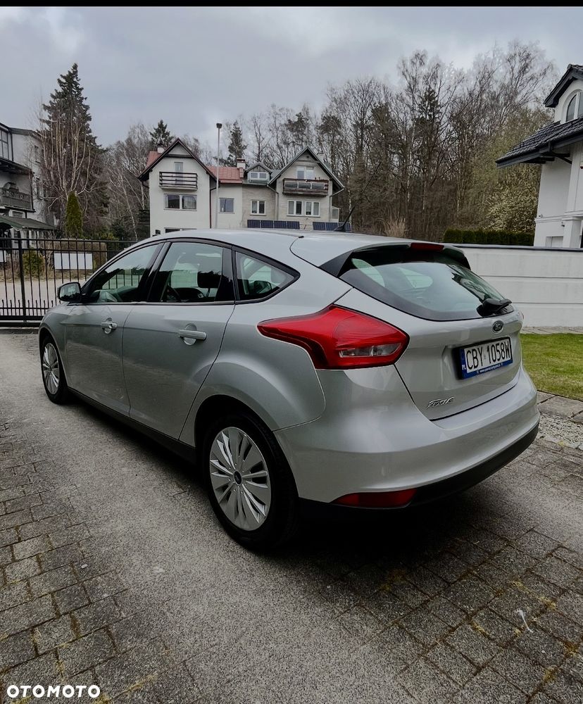 Ford Focus 1.5 TDCi Trend Sport - 4