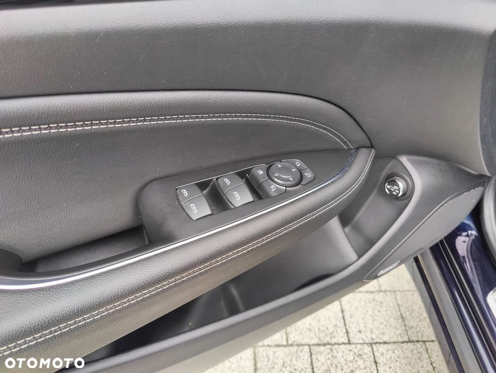 Opel Insignia 2.0 T 4x4 Innovation S&S - 37