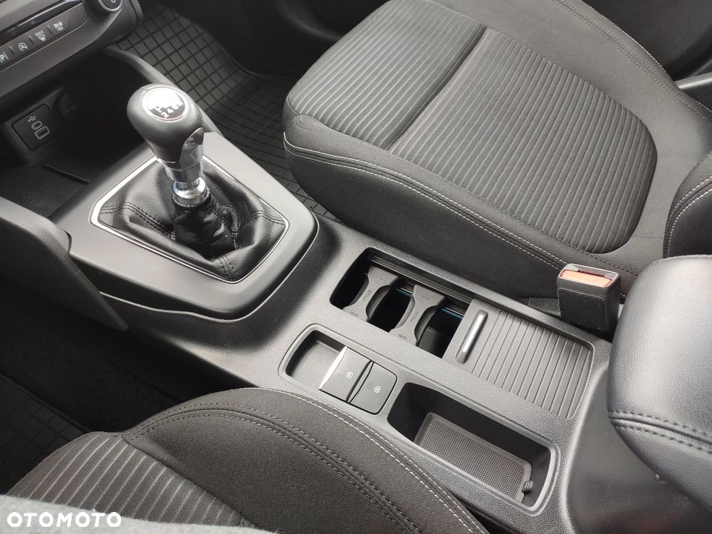 Ford Focus 1.0 EcoBoost mHEV Titanium - 33