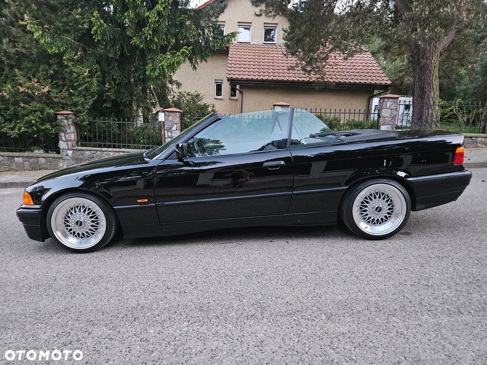 BMW Seria 3 320i - 6
