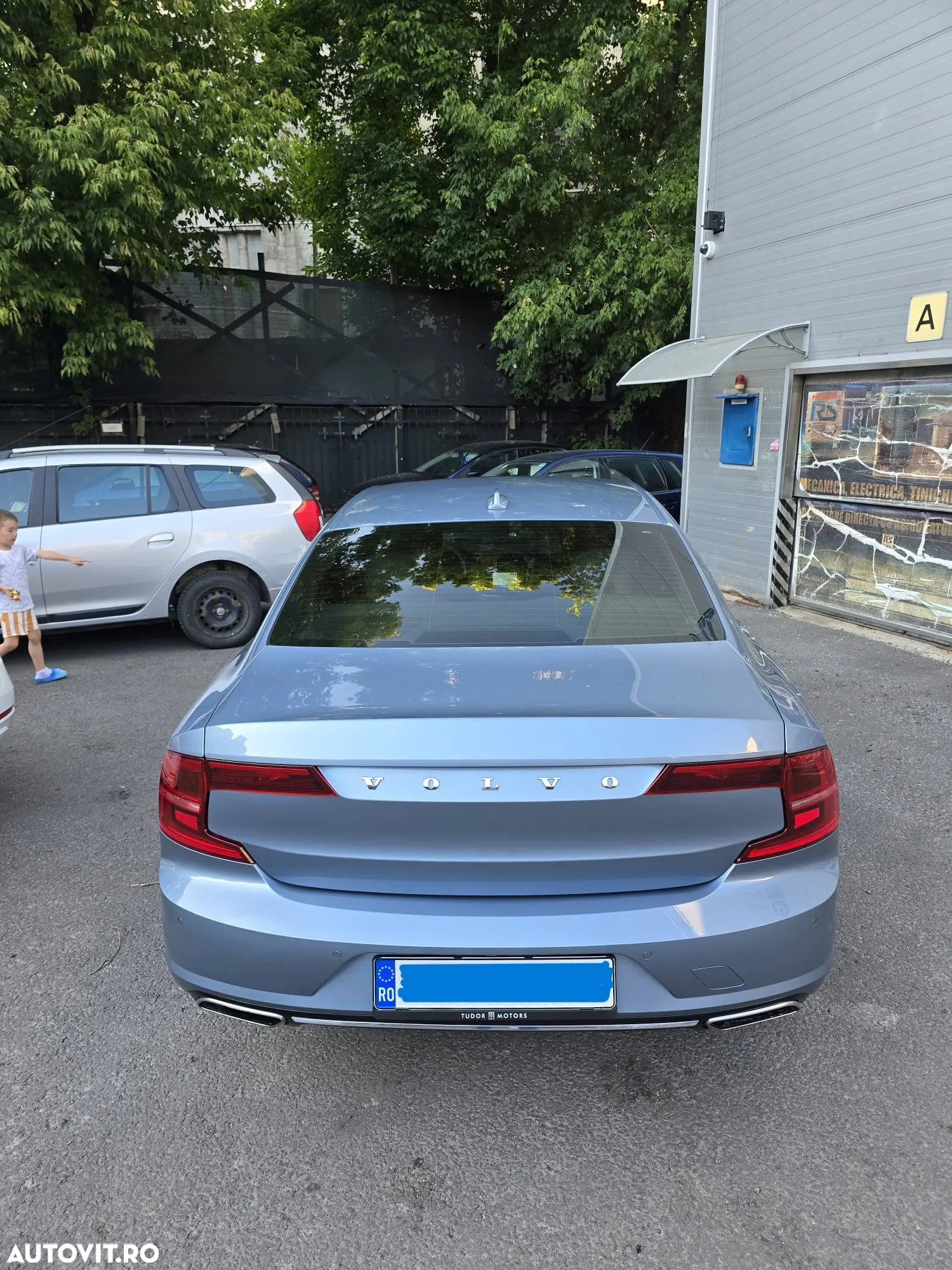 Volvo S90 T8 Twin Engine AWD Geartronic Momentum - 15