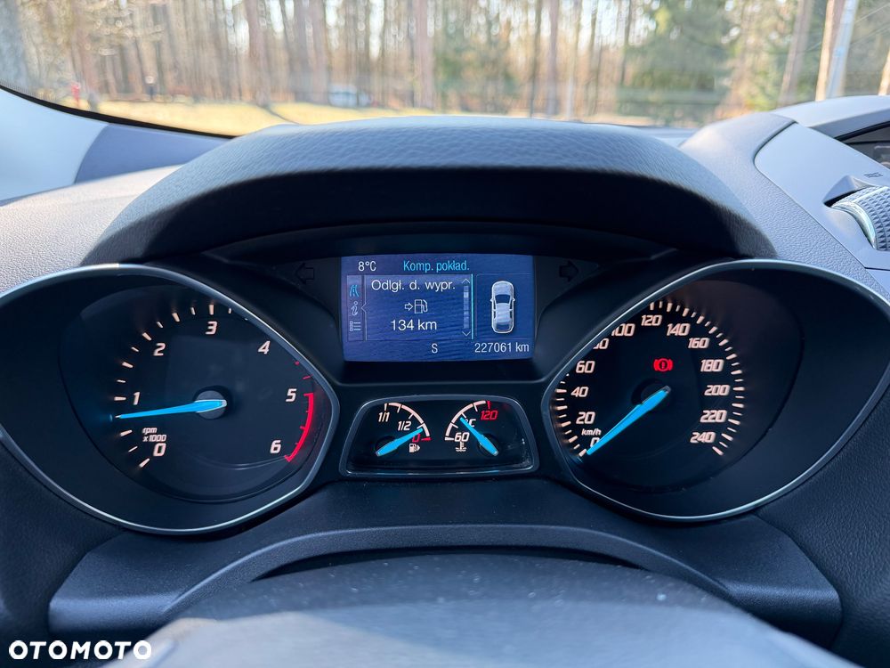 Ford Kuga 2.0 TDCi 4x4 Individual - 27