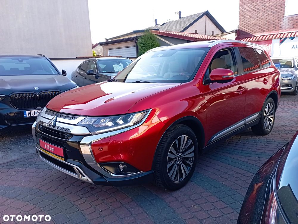 Mitsubishi Outlander 2.0 Intense + Navi 4WD CVT - 1