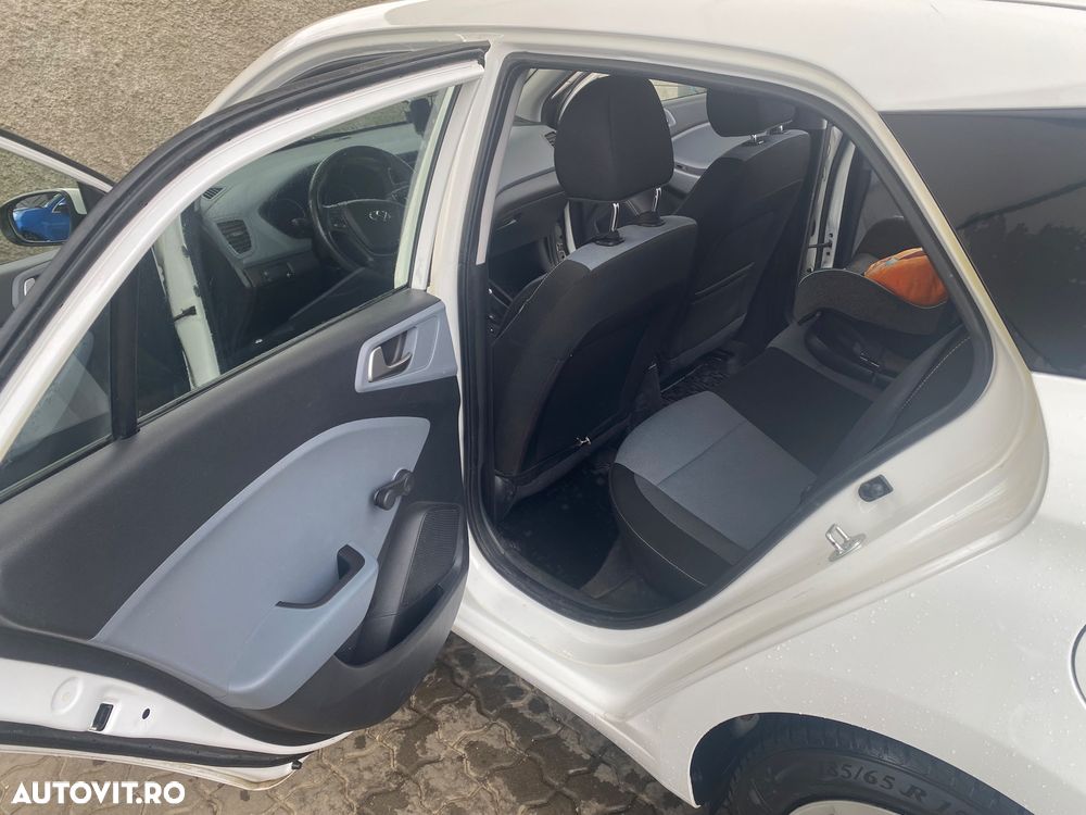 Hyundai i20 1.25 84CP M/T Comfort - 13