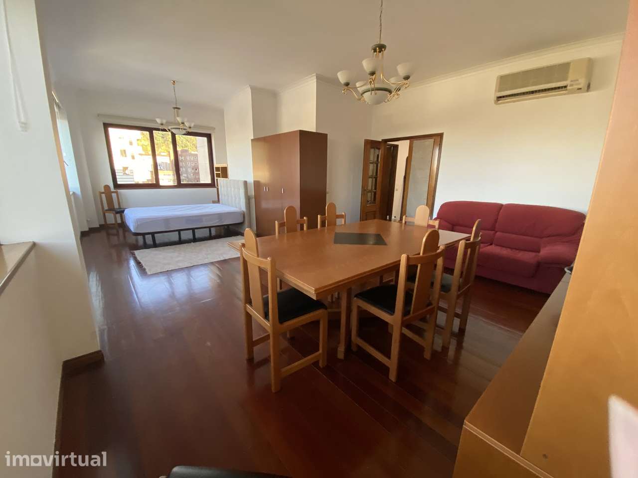 Quarto individual em apartamento sossegado junto à rodoviária - Grande imagem: 2/8
