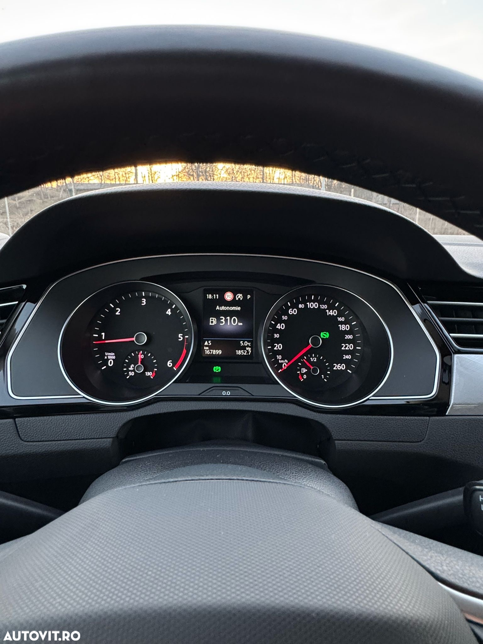 Volkswagen Passat Variant 2.0 TDI DSG Business - 20