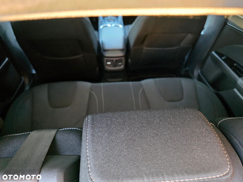 Ford Mondeo 2.0 TDCi Bi-Turbo ST-Line X PowerShift - 28