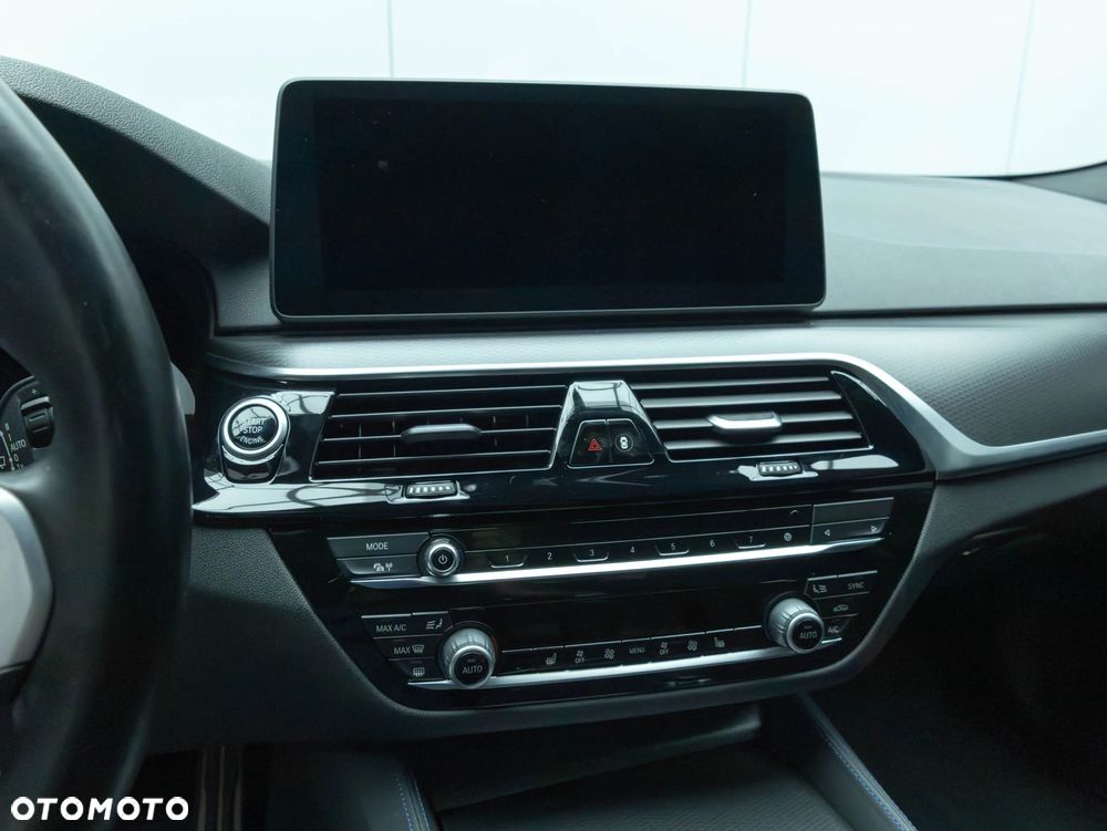 BMW Seria 5 520d xDrive M Sport Edition - 20