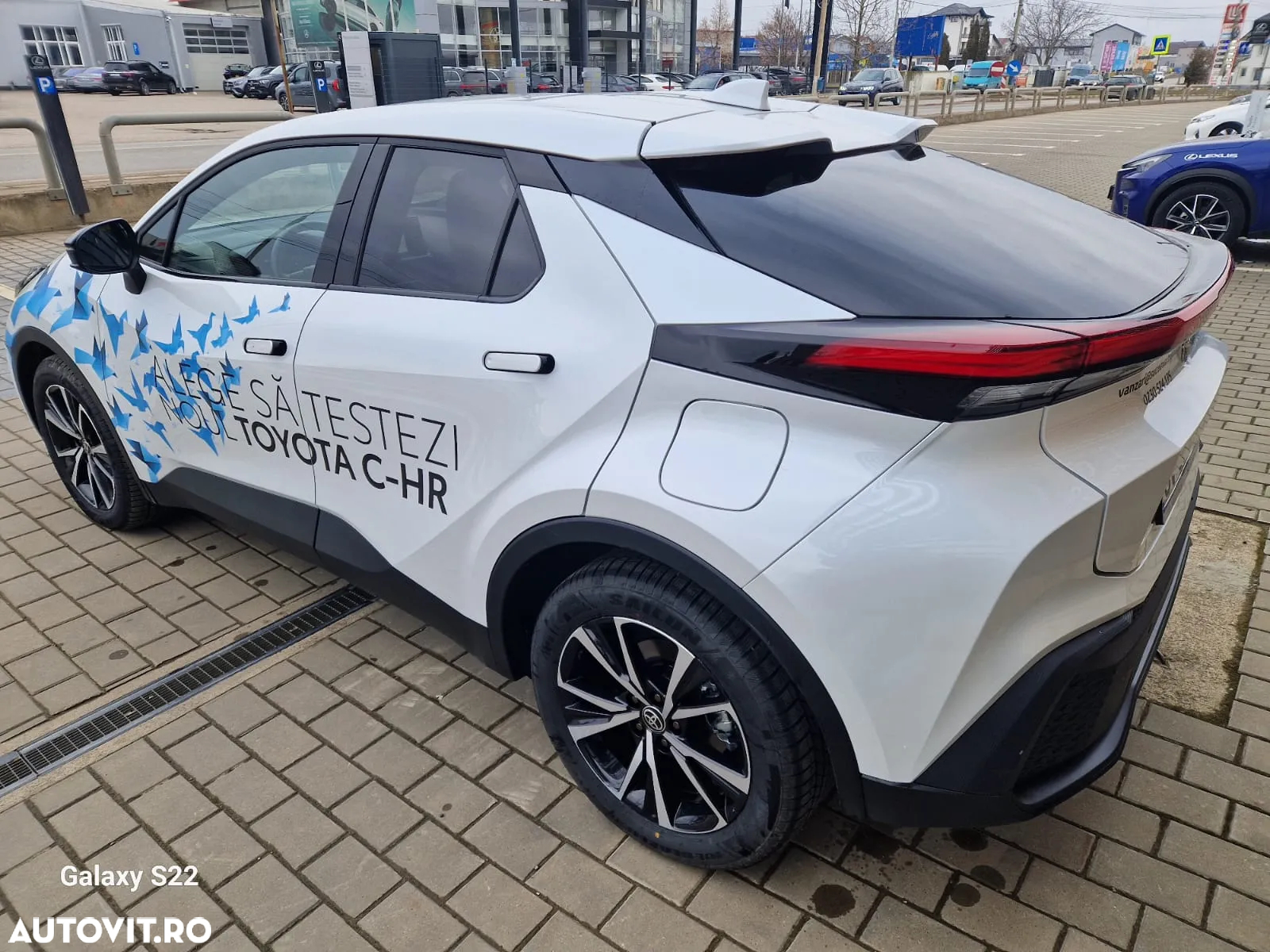 Toyota C-HR 2.0 PHEV 223 CP 4x2 CVT Dynamic - 6