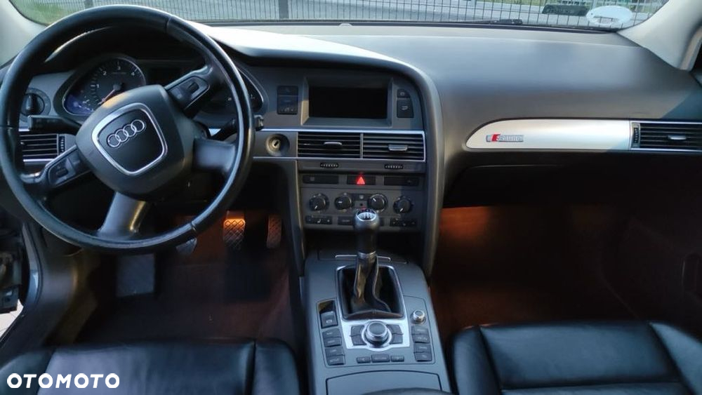 Audi A6 - 6