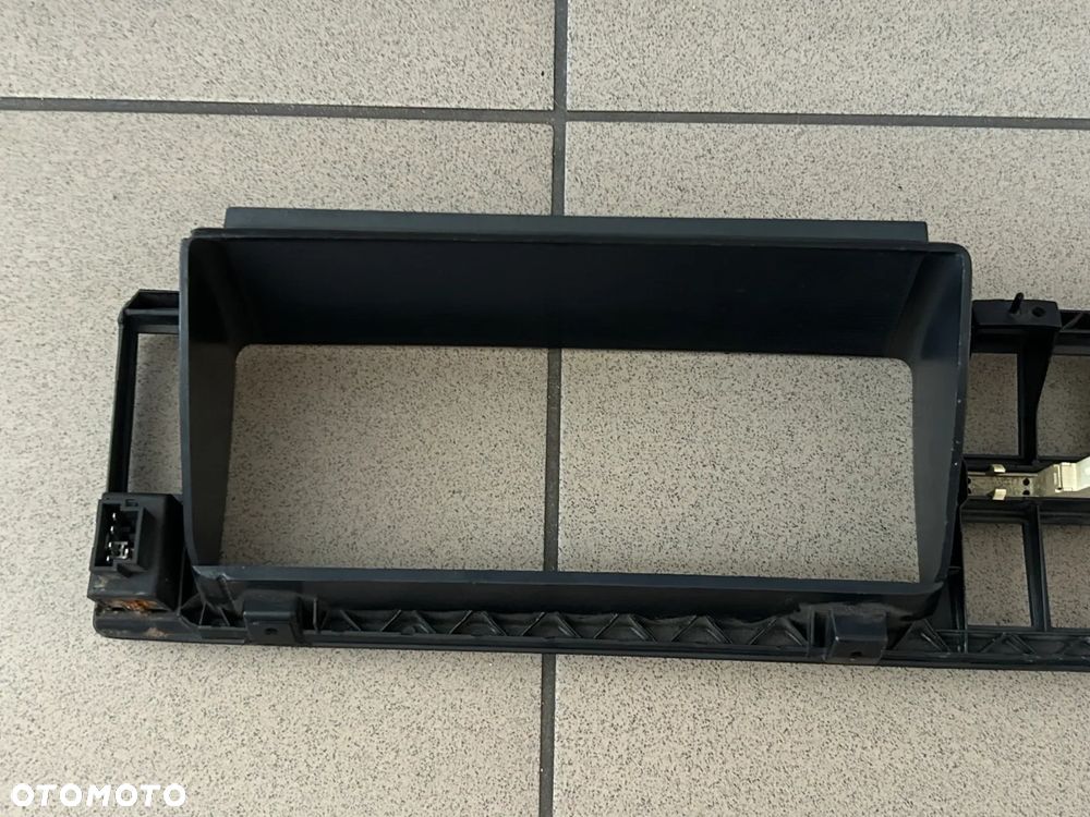 OBUDOWA RAMKA LICZNIKA VOLKSWAGEN GOLF II 191857243A - 8