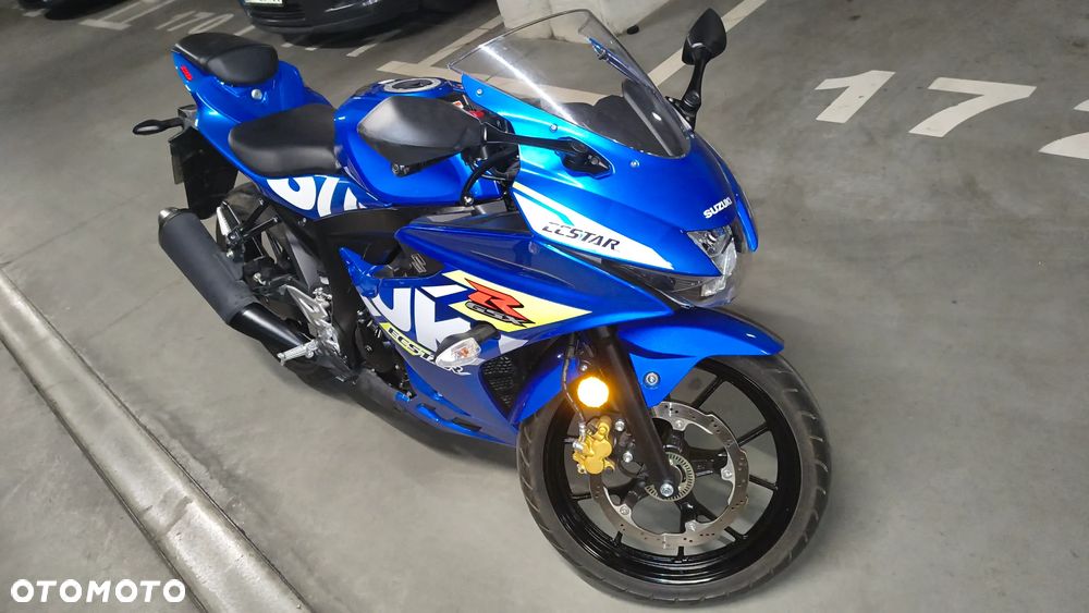 Suzuki GSX-R - 7