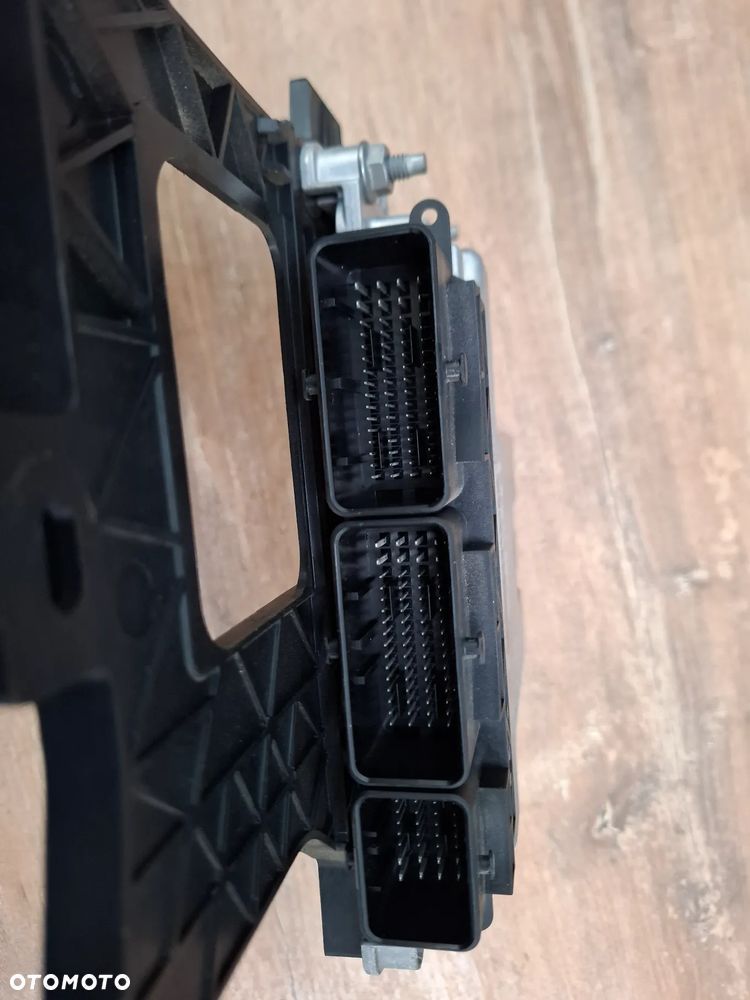 Renault Scenic IV 1,6 DCI komputer sterownik 237106468R - 2
