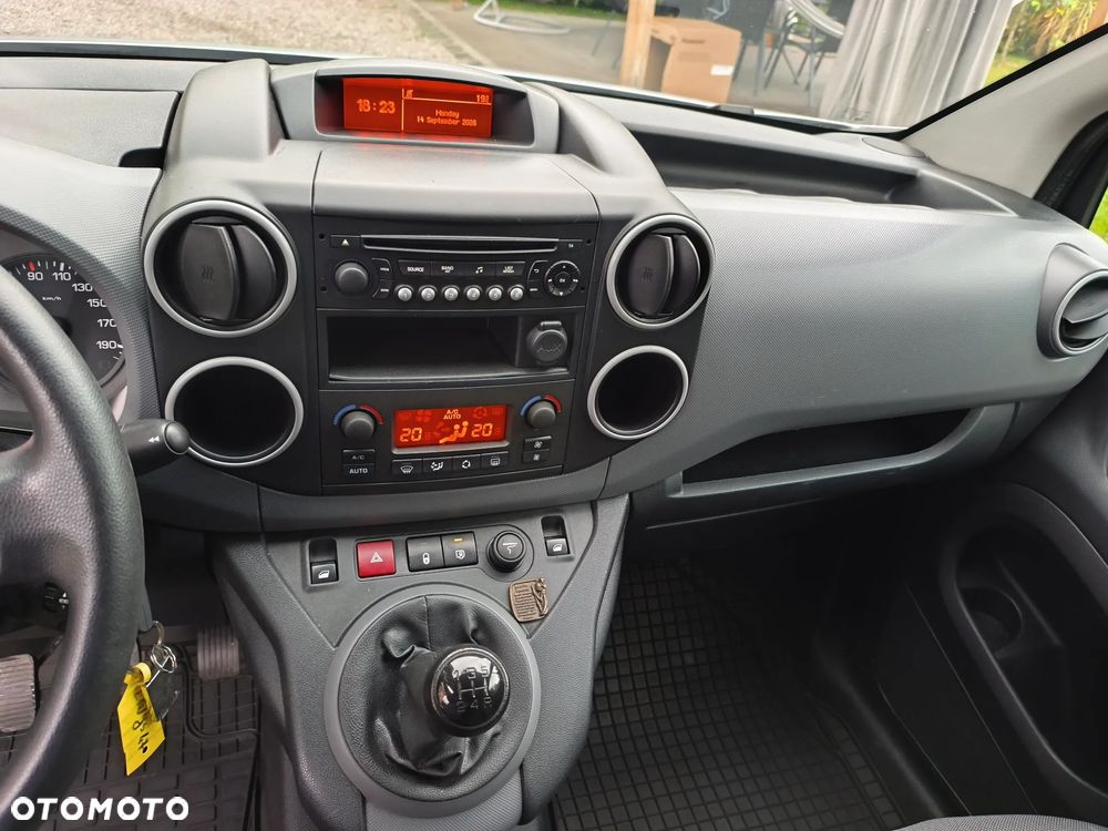 Peugeot Partner - 13