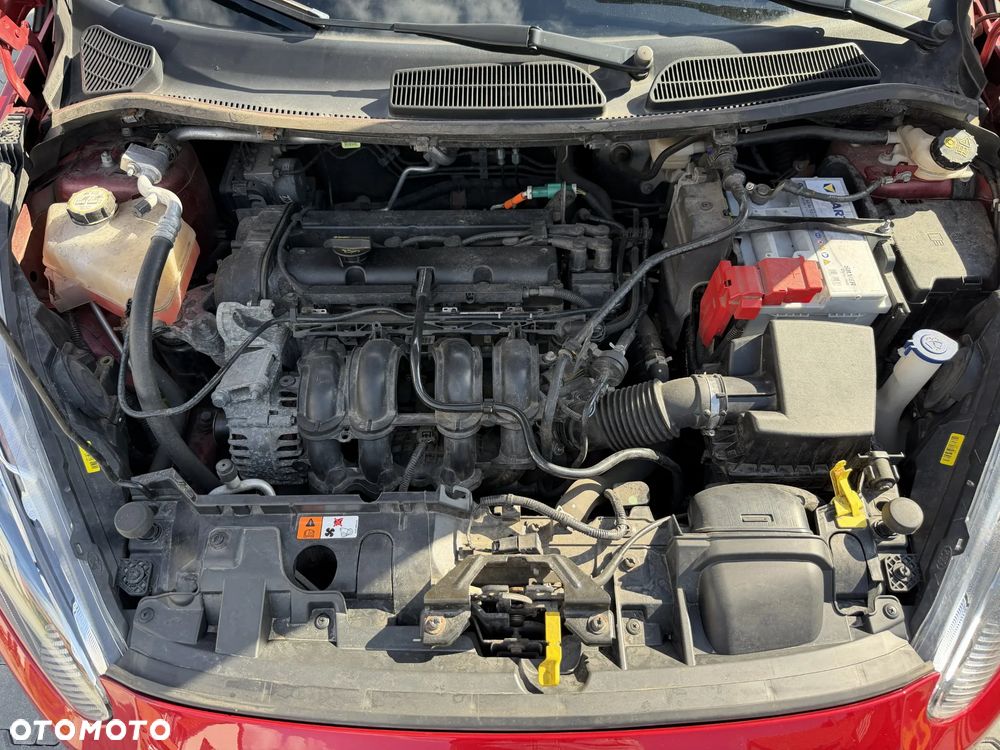 Ford Fiesta 1.4 Titanium - 32