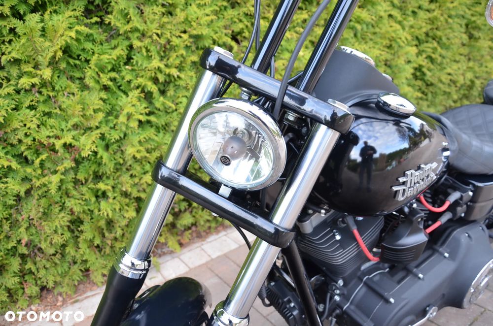 Harley-Davidson Dyna Street Bob - 13