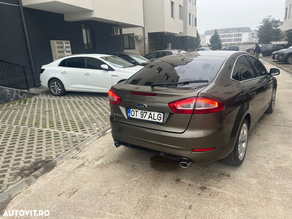 Ford Mondeo 2.0 EcoBoost Powershift Titanium - 5