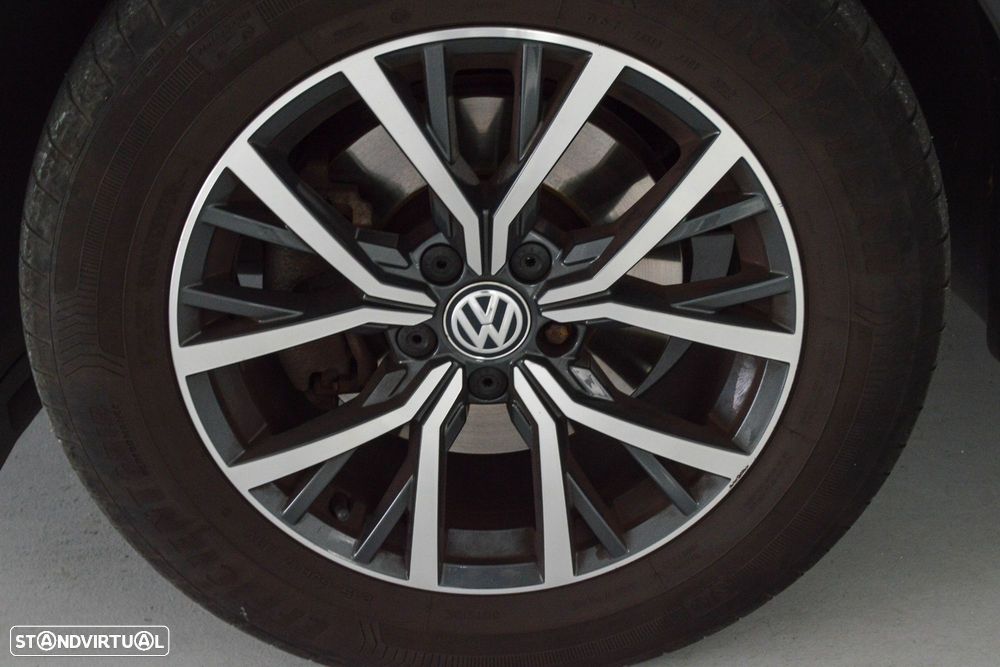 VW Tiguan 1.6 TDI Confortline - 24