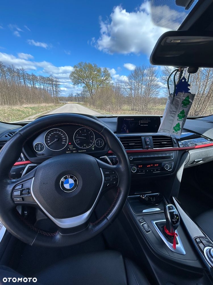 BMW Seria 3 330d Sport Line - 11