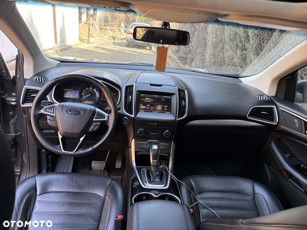Ford Edge - 19
