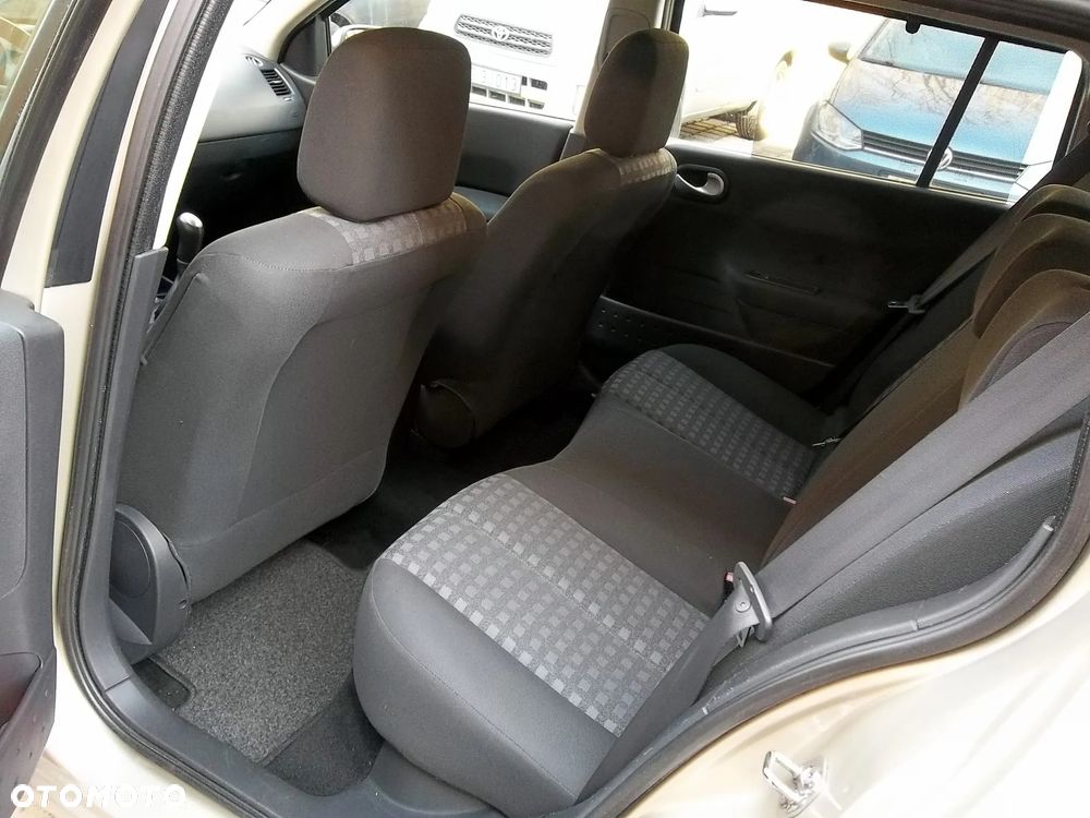 Renault Megane 1.6 16V Business Line - 7