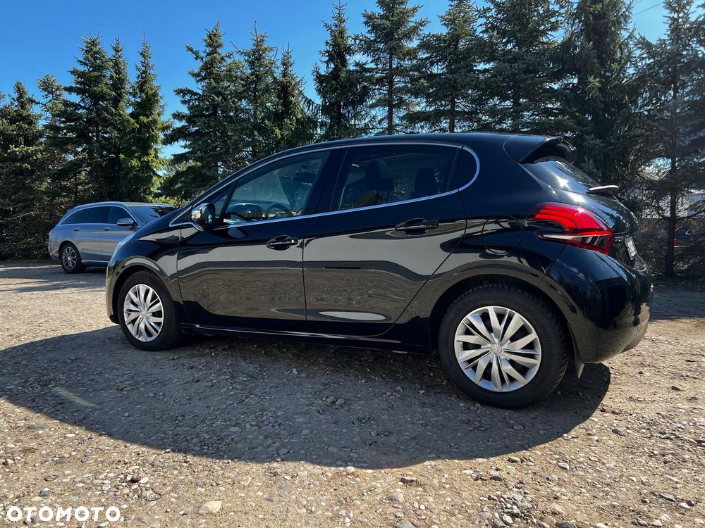 Peugeot 208 Blue-HDi 100 Stop&Start Allure - 2