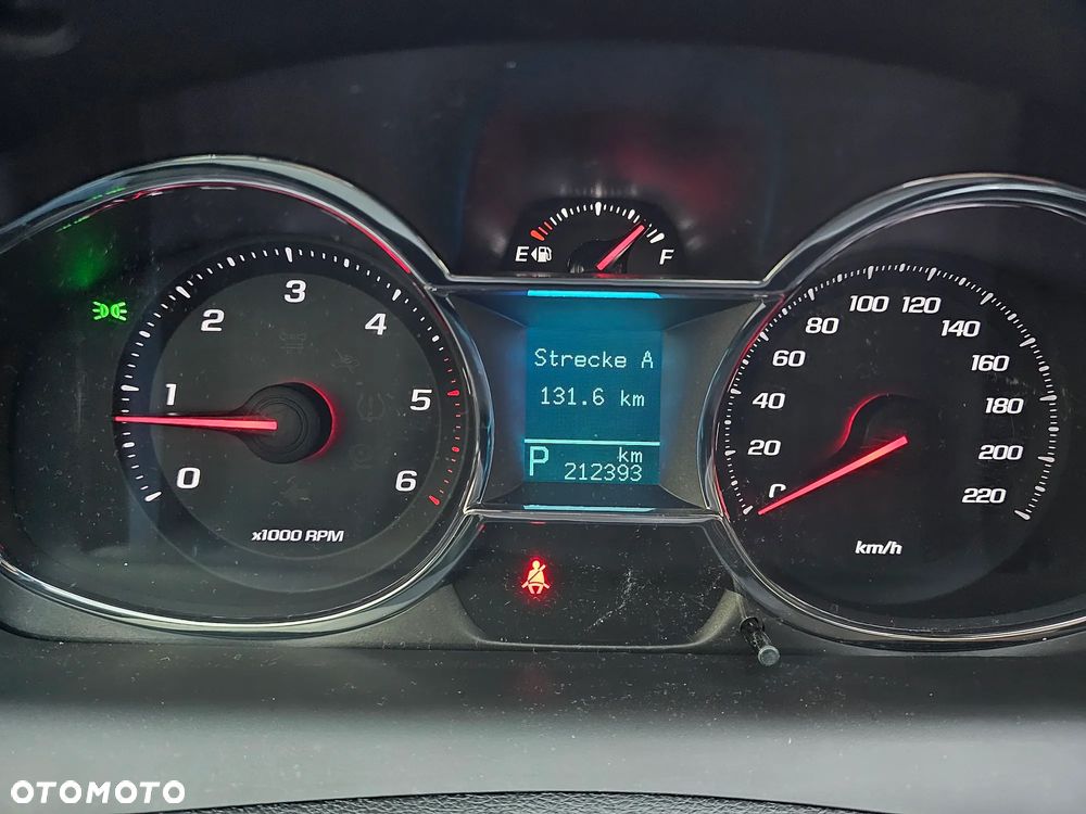 Chevrolet Captiva 2.2 d LTZ - 10