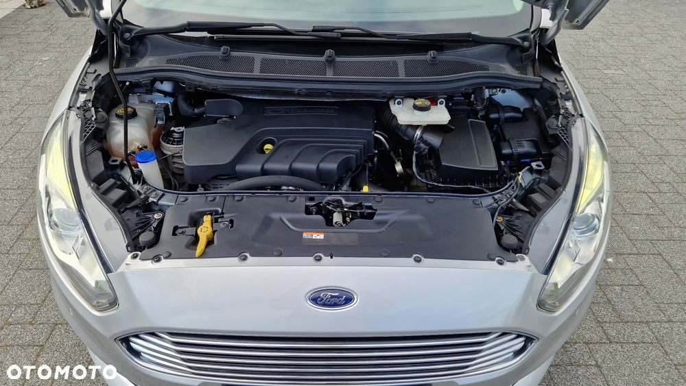 Ford S-Max 2.0 TDCi Titanium PowerShift - 38