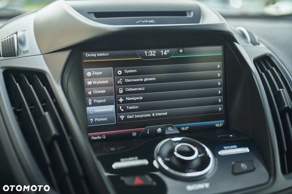 Ford Kuga 1.6 EcoBoost 2x4 Titanium - 33