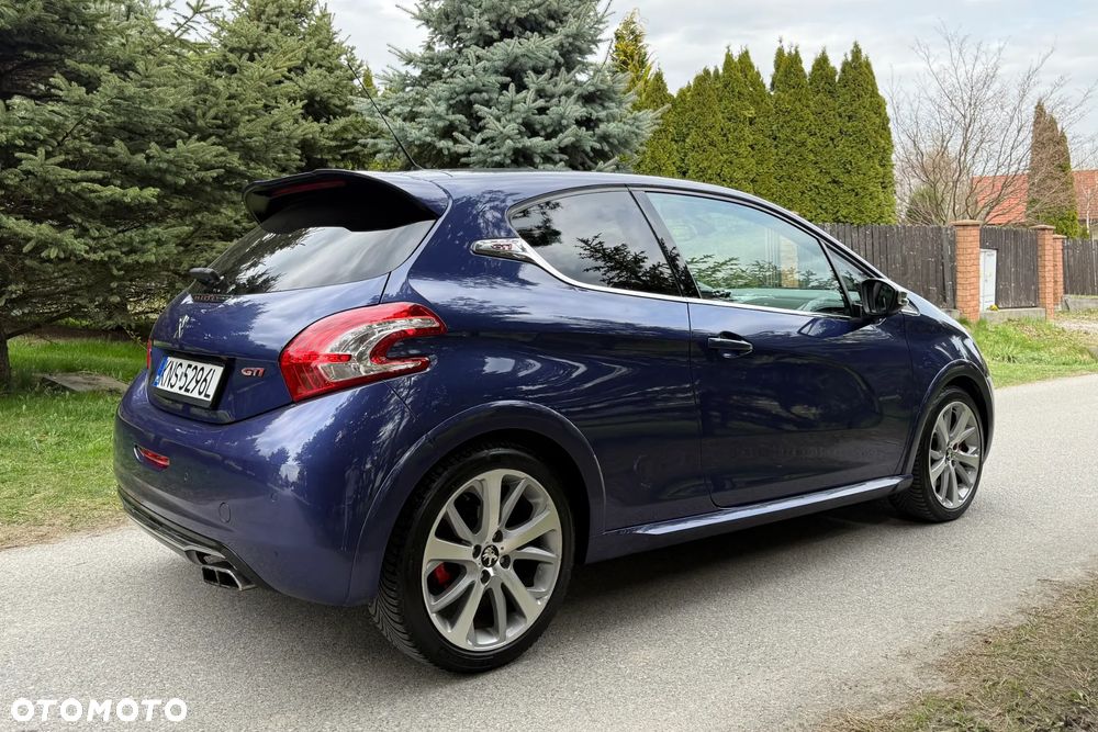 Peugeot 208 GTI 200 THP - 6