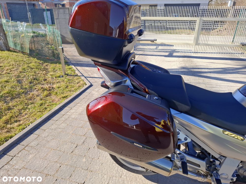 Yamaha FJR - 10