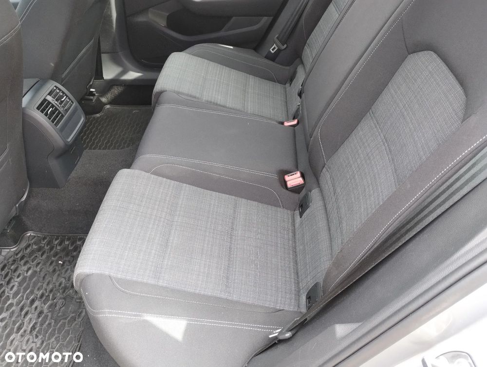 Volkswagen Passat 1.5 TSI EVO Business DSG - 15