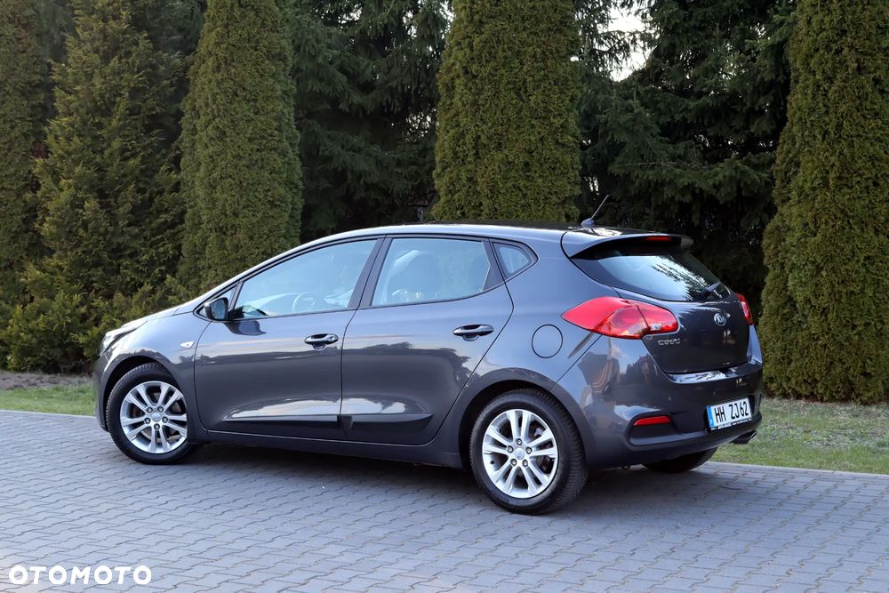 Kia Ceed 1.6 GDI Dream Team Edition - 7