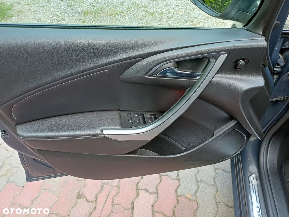Opel Astra 1.6 CDTI Cosmo - 17