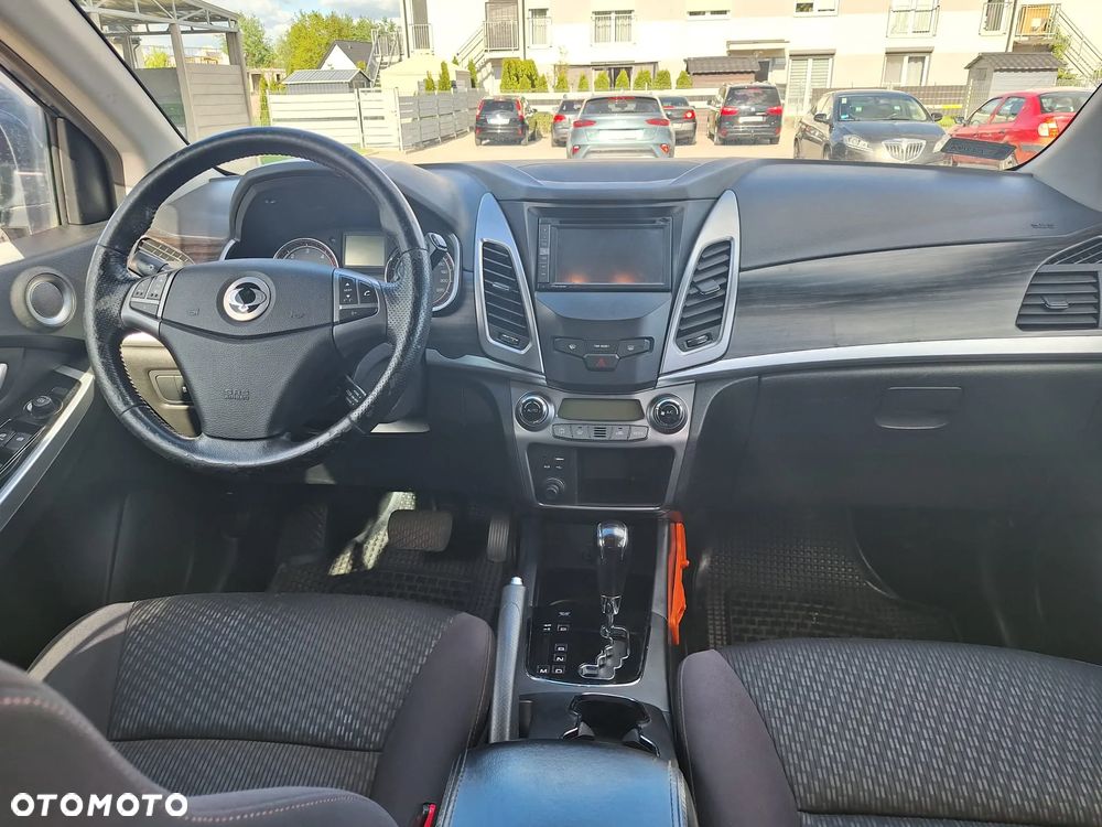 SsangYong/KGM Korando 2.0 e-XDi Quartz - 3