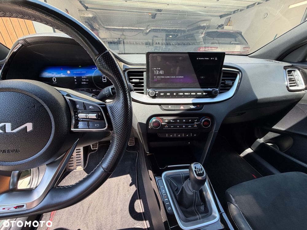 Kia ProCeed 1.5 T-GDI GT Line - 9