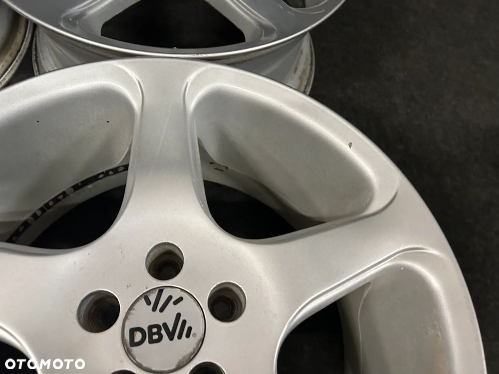 Alufelgi DBV Audi A3 8L, Audi TT, Golf 4, Seat Leon I 17 cali 5x100 4szt. - 15